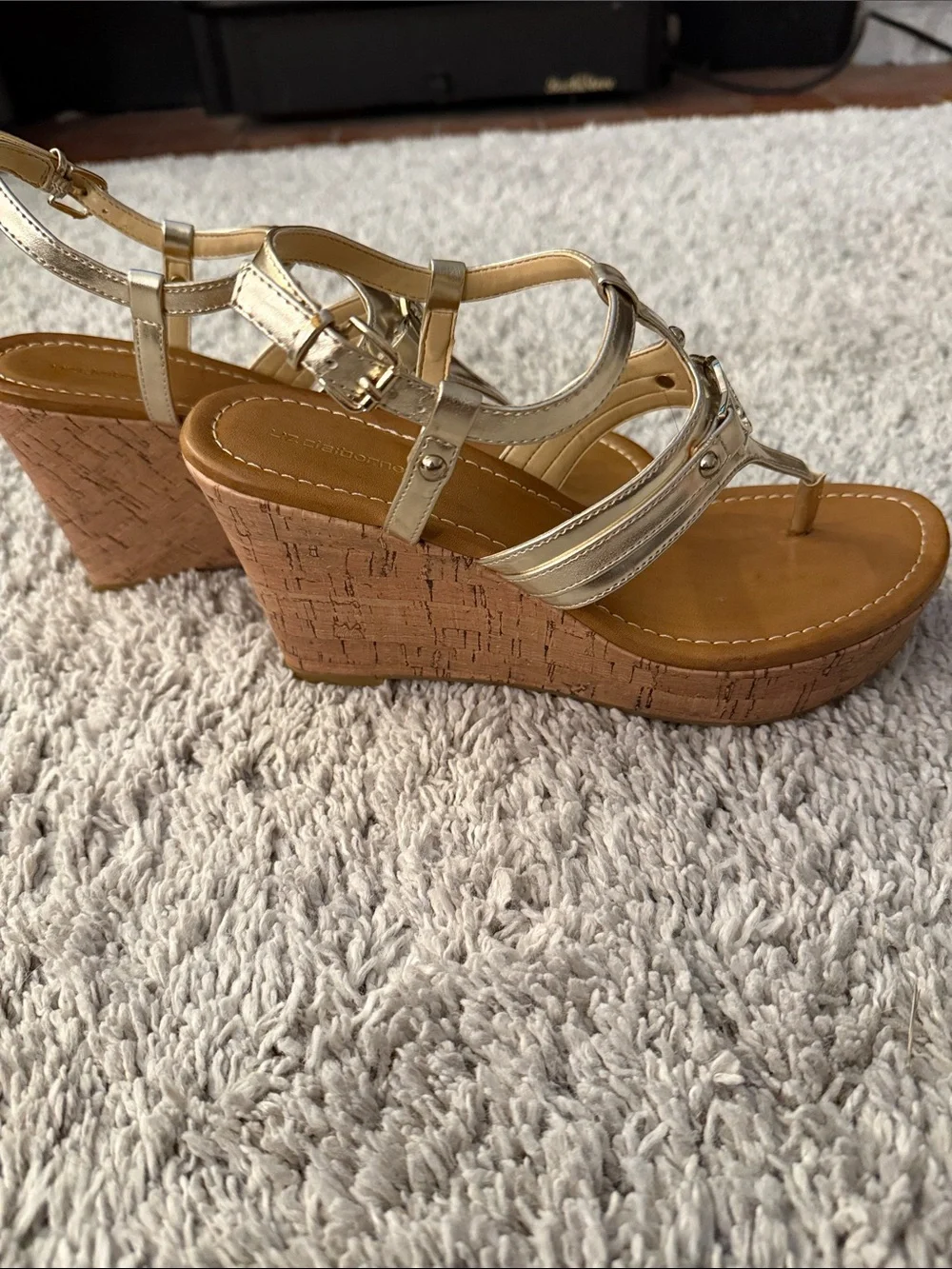 Liz Claiborne Metallic Gold T-Strap Sandals